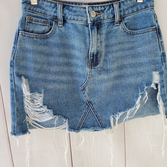 Pacsun denim distressed mini skirt - Picture 5 of 12